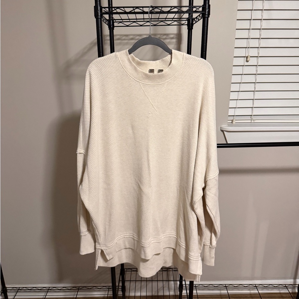 Aerie Cream Crewneck Sweater